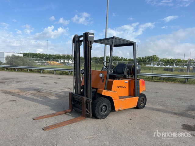 Still Forklift - Kahveltõstuk: pilt 1 Still Forklift - Kahveltõstuk: pilt 1