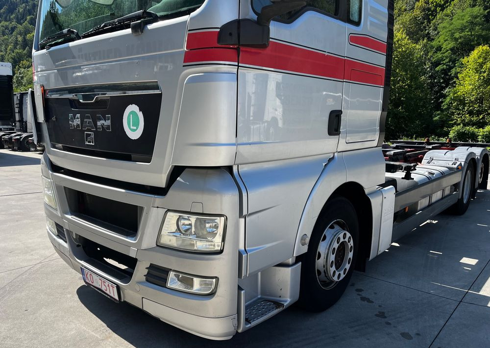MAN TGX 18.480 // Euro 5 // 6x2 // BDF // Cały na poduszkach // Automat // - Kabiinišassiiga veoauto: pilt 5 MAN TGX 18.480 // Euro 5 // 6x2 // BDF // Cały na poduszkach // Automat // - Kabiinišassiiga veoauto: pilt 5