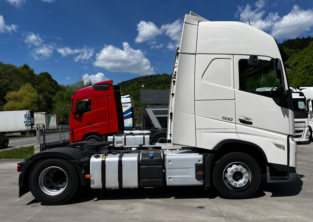 Volvo FH 500 EURO 6 // Standard // 2024 Rok // Parkclima // Globe XL // Skóry // Joystick // - Sadulveok: pilt 5 Volvo FH 500 EURO 6 // Standard // 2024 Rok // Parkclima // Globe XL // Skóry // Joystick // - Sadulveok: pilt 5