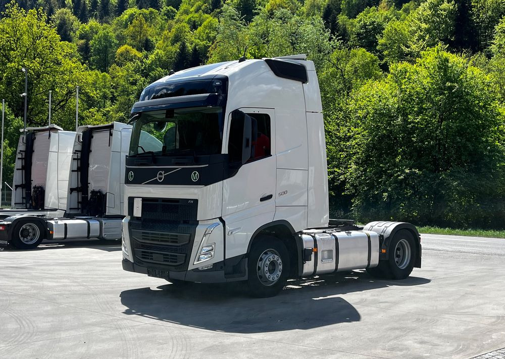 Volvo FH 500 EURO 6 // Standard // 2024 Rok // Parkclima // Globe XL // Skóry // Joystick // - Sadulveok: pilt 2 Volvo FH 500 EURO 6 // Standard // 2024 Rok // Parkclima // Globe XL // Skóry // Joystick // - Sadulveok: pilt 2