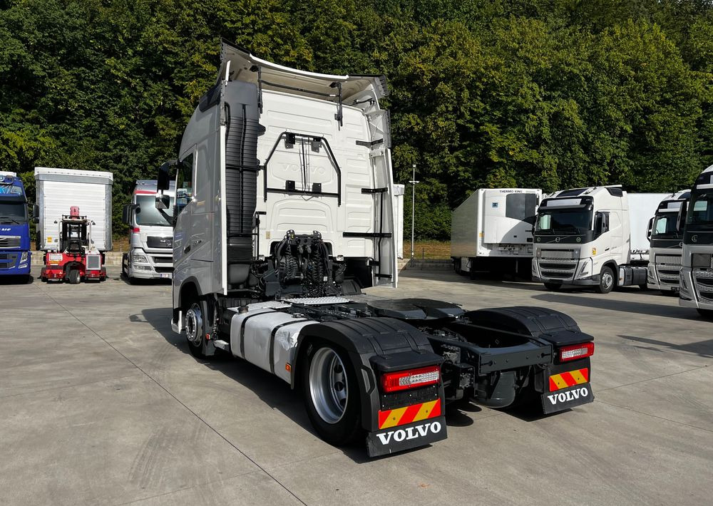 Sadulveok Volvo FH500 // 2016 // Mega // 2 zbiorniki // Z ruchu międzynarodowego //: pilt 9