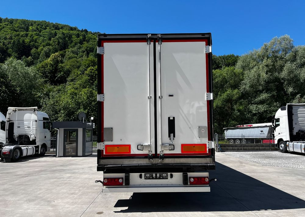 Schmitz Cargobull Chłodnia // Thermo King // Standard // Kosz Paletowy // SAF // - Külmutiga poolhaagis: pilt 5 Schmitz Cargobull Chłodnia // Thermo King // Standard // Kosz Paletowy // SAF // - Külmutiga poolhaagis: pilt 5