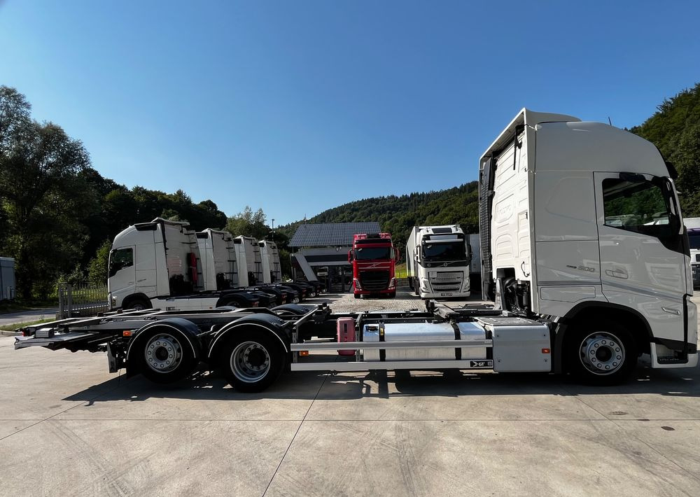 Volvo FH500 BDF 6x2 // Dolny zaczep // Euro 6 motor ! // New Face // XXL Cab // - Kabiinišassiiga veoauto: pilt 4 Volvo FH500 BDF 6x2 // Dolny zaczep // Euro 6 motor ! // New Face // XXL Cab // - Kabiinišassiiga veoauto: pilt 4