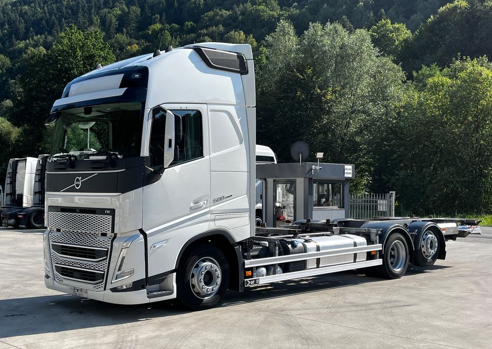 Volvo FH500 BDF 6x2 // Dolny zaczep // Euro 6 motor ! // New Face // XXL Cab // - Kabiinišassiiga veoauto: pilt 1 Volvo FH500 BDF 6x2 // Dolny zaczep // Euro 6 motor ! // New Face // XXL Cab // - Kabiinišassiiga veoauto: pilt 1