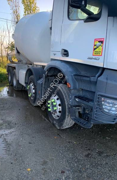 Autobetoonisegisti Mercedes Arocs 3240: pilt 11