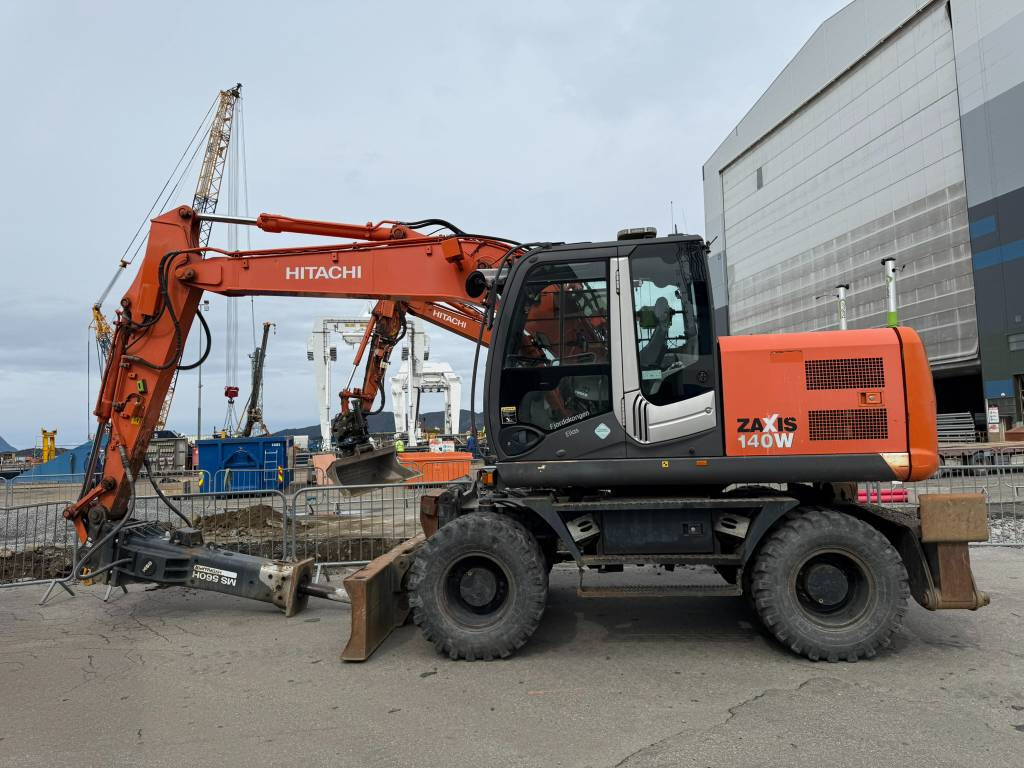Hitachi ZX 140 W-3 - Ratastel ekskavaator: pilt 4 Hitachi ZX 140 W-3 - Ratastel ekskavaator: pilt 4