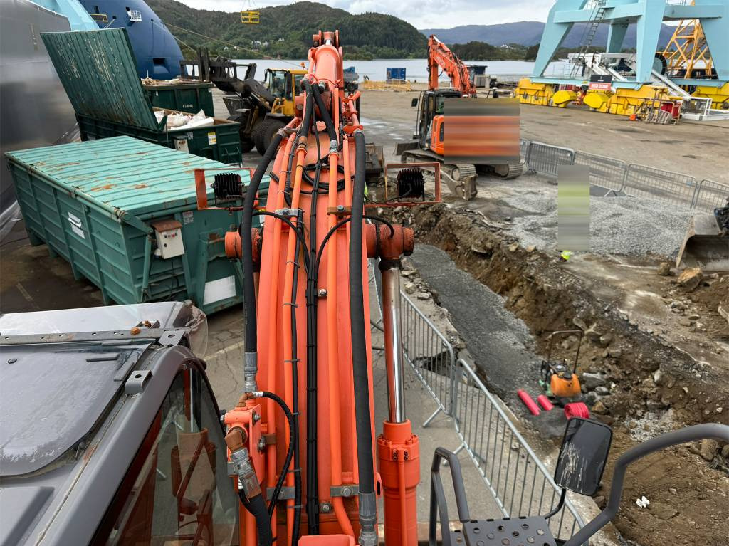 Ratastel ekskavaator Hitachi ZX 140 W-3: pilt 18