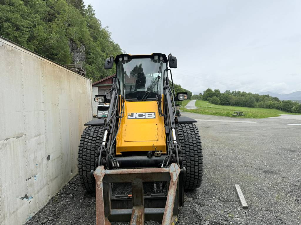 JCB 413K - Rataslaadur: pilt 5 JCB 413K - Rataslaadur: pilt 5