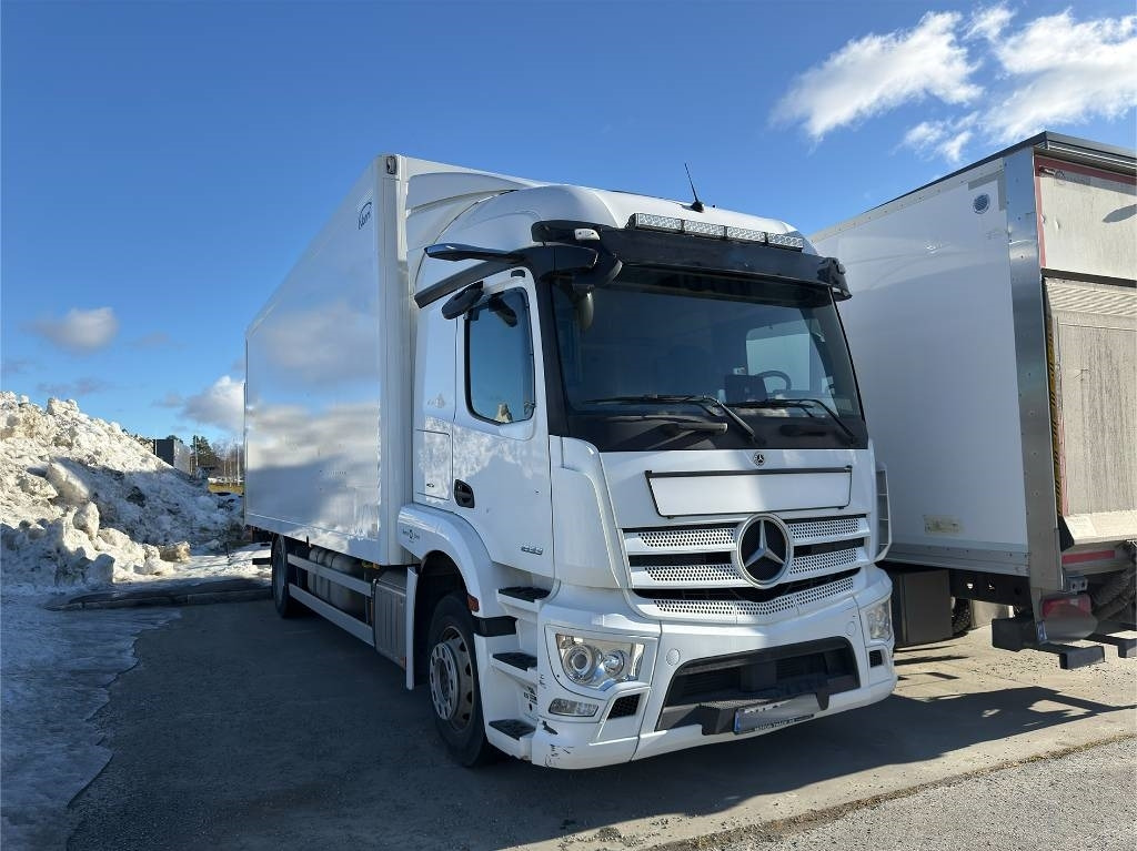 Mercedes-Benz Actros 1833 - Kasti veoauto: pilt 1 Mercedes-Benz Actros 1833 - Kasti veoauto: pilt 1