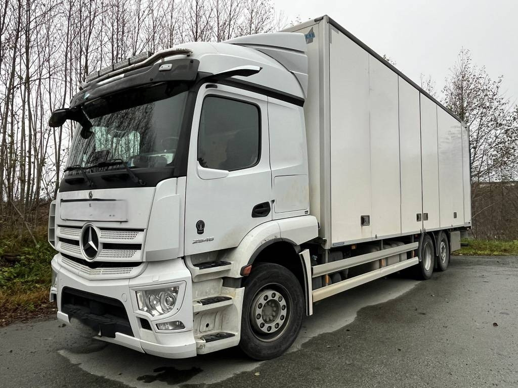 Mercedes-Benz Actros 2546 6x2 - Kasti veoauto: pilt 1 Mercedes-Benz Actros 2546 6x2 - Kasti veoauto: pilt 1