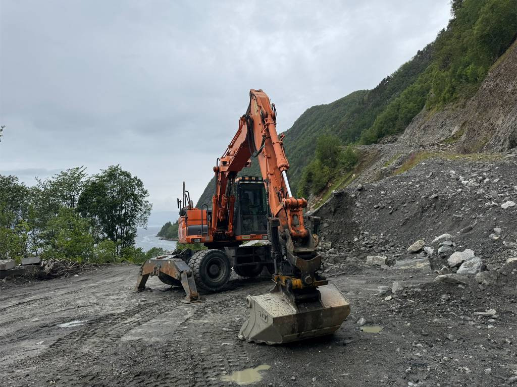 Doosan 140 W - Muu seadmestik: pilt 3 Doosan 140 W - Muu seadmestik: pilt 3