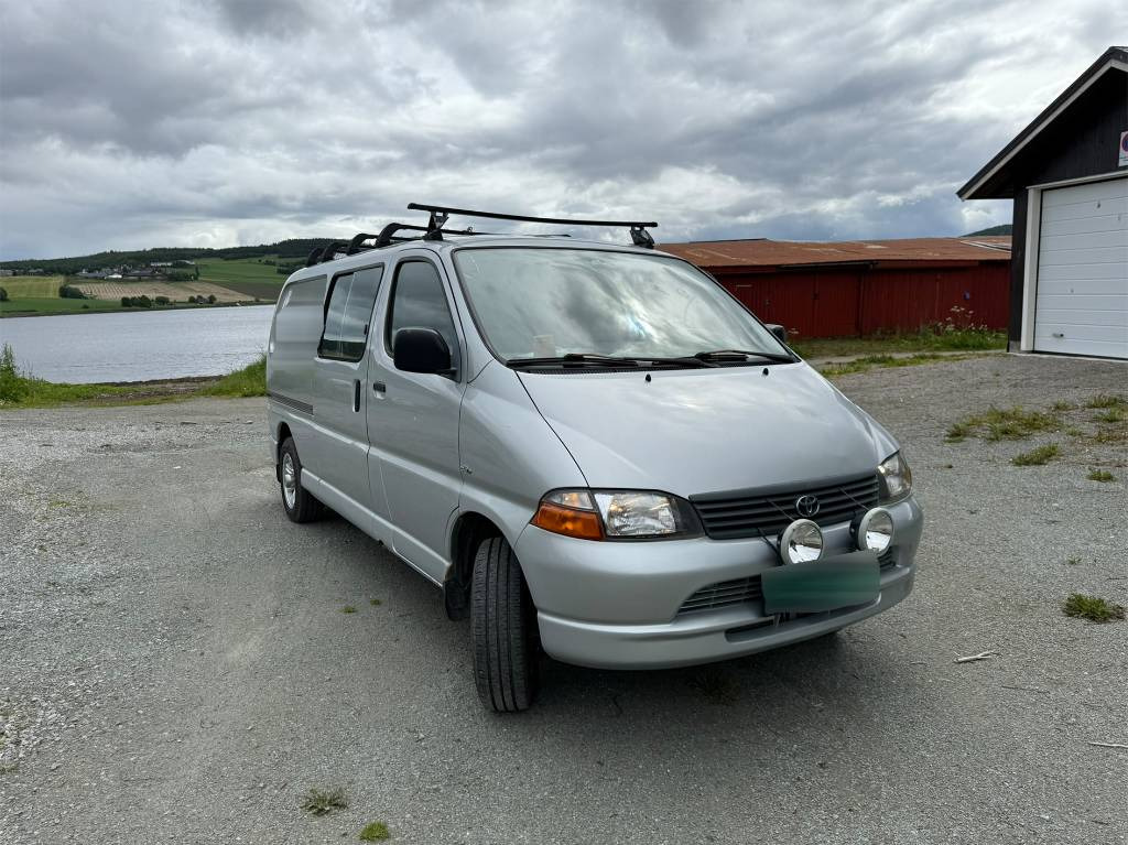 Toyota Hiace 4x4 - Kaubik: pilt 5 Toyota Hiace 4x4 - Kaubik: pilt 5