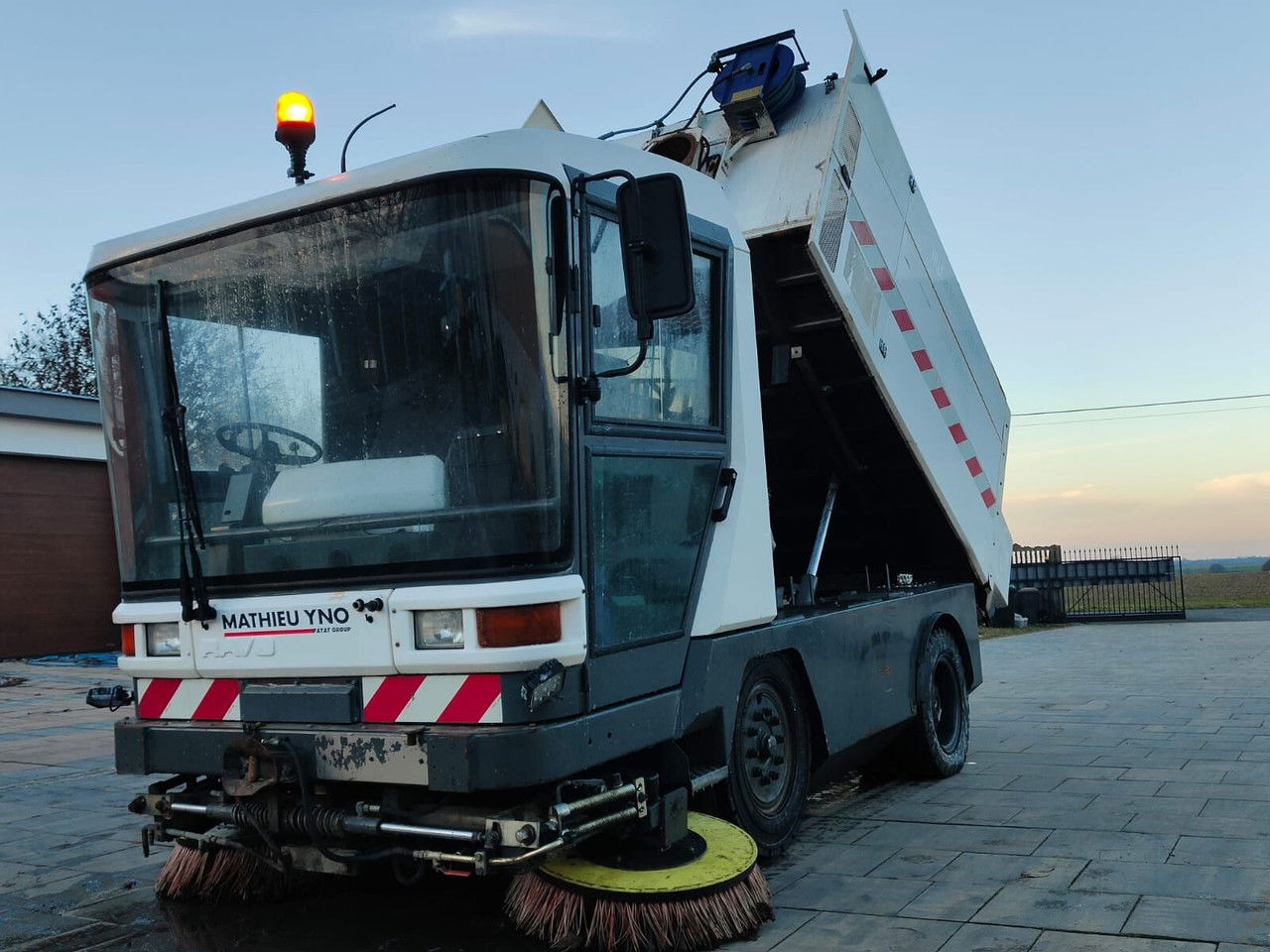 Diversen Yno Ravo 5002 530 C 540 NA CZĘŚCI Mathieu Yno Ravo 5002 530 C 540 NA CZ - Tänavapühkimismasin: pilt 3 Diversen Yno Ravo 5002 530 C 540 NA CZĘŚCI Mathieu Yno Ravo 5002 530 C 540 NA CZ - Tänavapühkimismasin: pilt 3