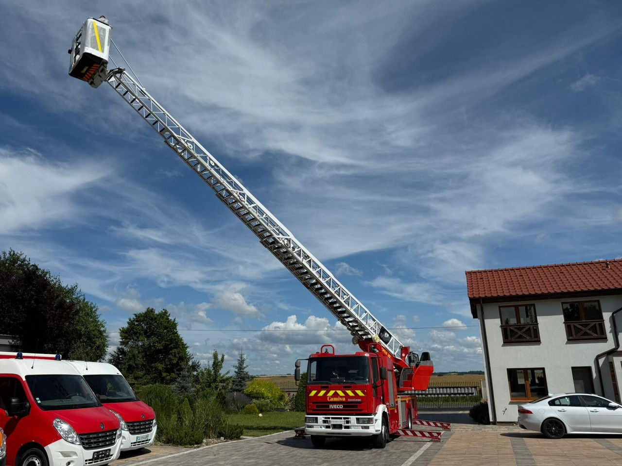 Iveco Eurocargo 130E24 30metrów Podnośnik koszowy zwyżka - Veoautolt tõusev platvorm: pilt 1 Iveco Eurocargo 130E24 30metrów Podnośnik koszowy zwyżka - Veoautolt tõusev platvorm: pilt 1