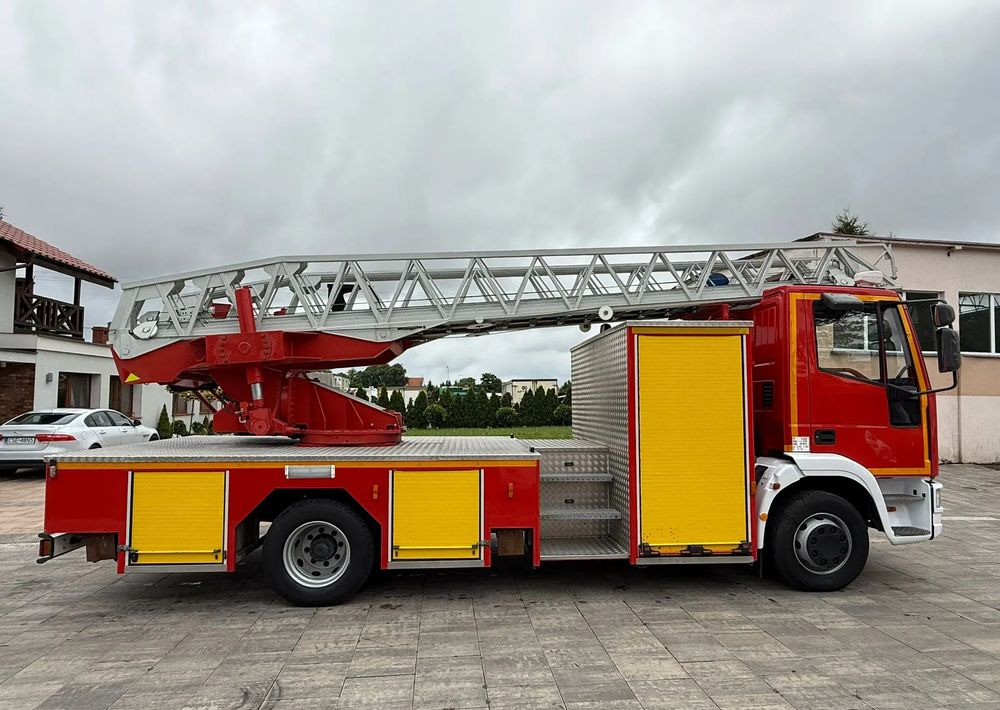 Iveco Eurocargo 130E24 - Tuletõrjeauto: pilt 4 Iveco Eurocargo 130E24 - Tuletõrjeauto: pilt 4