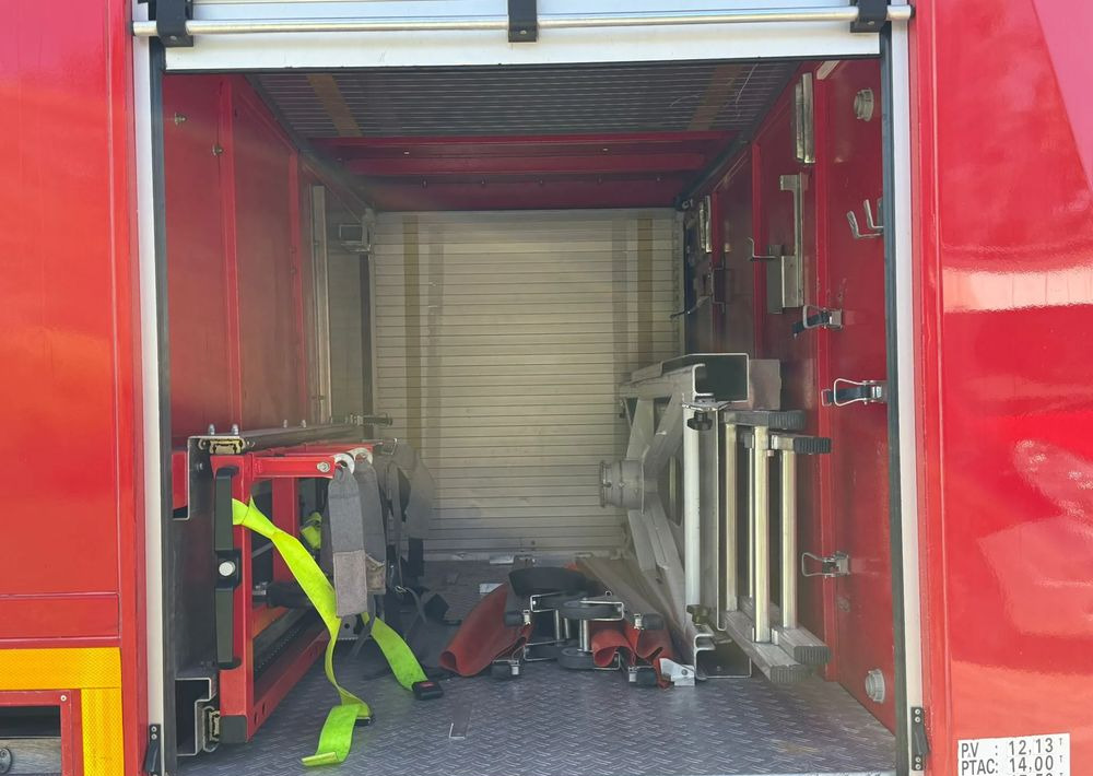 Tuletõrjeauto, Veoautolt tõusev platvorm Iveco Eurocargo 130E24: pilt 13