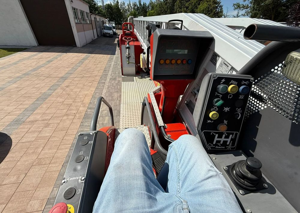 Tuletõrjeauto, Veoautolt tõusev platvorm Iveco Eurocargo 130E24: pilt 20