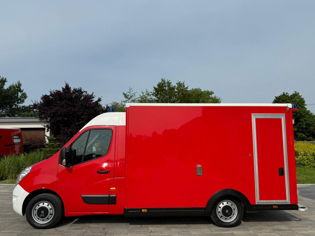 Renault Master Karetka Ambulans pogotowie kontenerowe - Muu seadmestik: pilt 5 Renault Master Karetka Ambulans pogotowie kontenerowe - Muu seadmestik: pilt 5