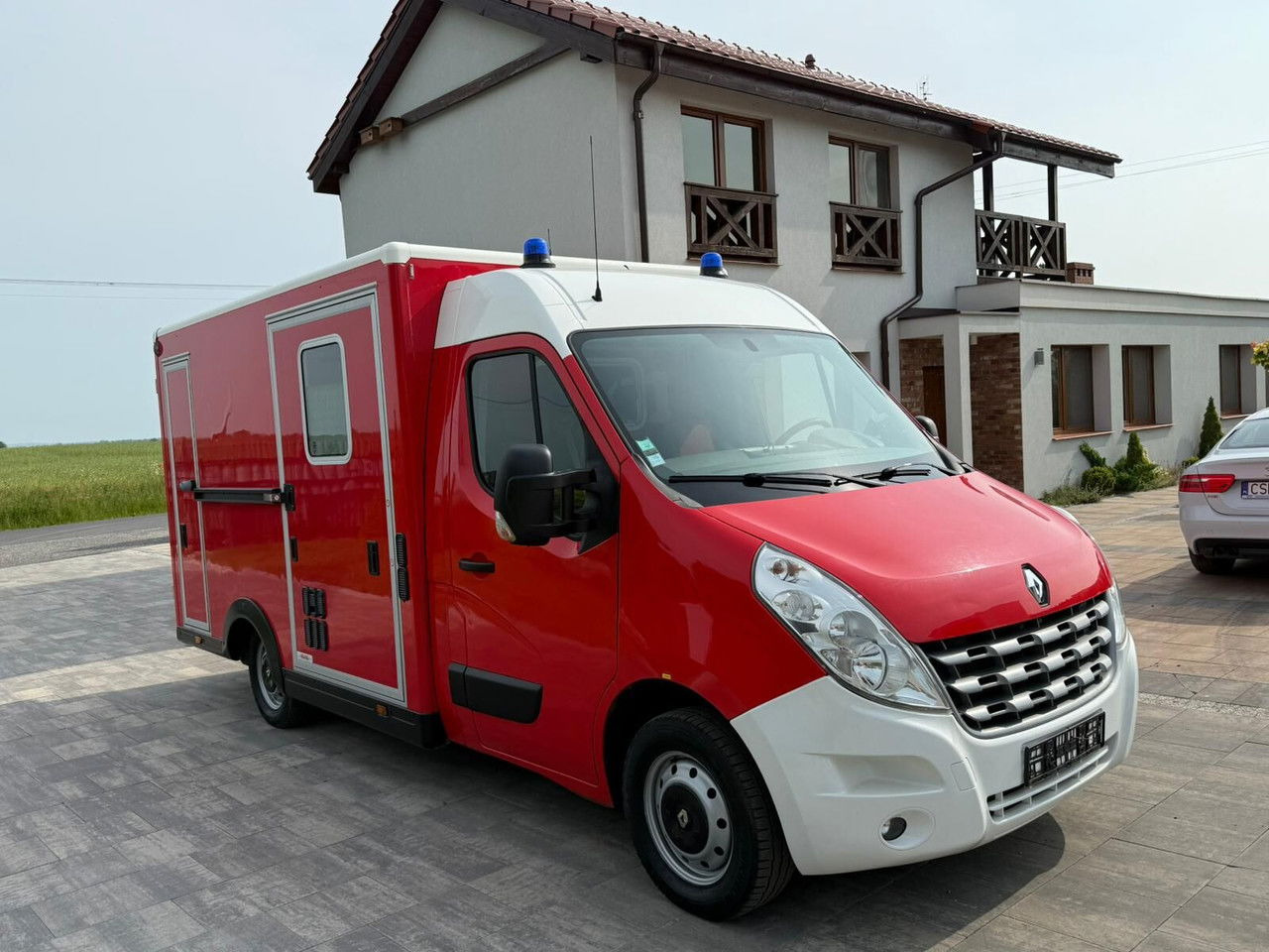 Renault Master Karetka Ambulans pogotowie kontenerowe - Muu seadmestik: pilt 1 Renault Master Karetka Ambulans pogotowie kontenerowe - Muu seadmestik: pilt 1