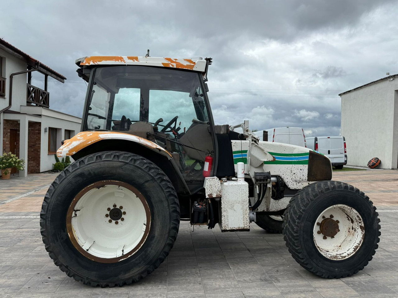 Renault Ergos 100 - Traktor: pilt 4 Renault Ergos 100 - Traktor: pilt 4