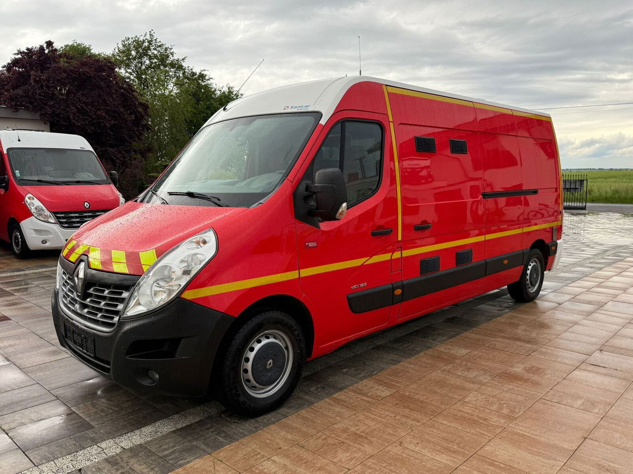 Renault Master 2016 Rok Ambulans Karetka Pogotowie - Kiirabiauto: pilt 3 Renault Master 2016 Rok Ambulans Karetka Pogotowie - Kiirabiauto: pilt 3