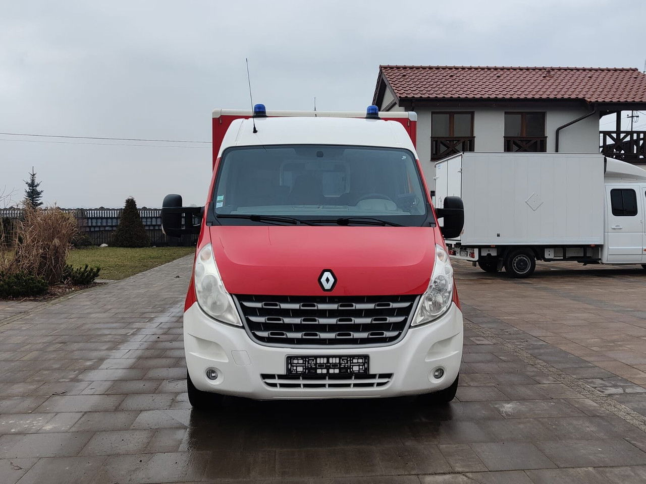 Renault Master Karetka Ambulans pogotowie kontenerowe Kamper - Kiirabiauto: pilt 2 Renault Master Karetka Ambulans pogotowie kontenerowe Kamper - Kiirabiauto: pilt 2