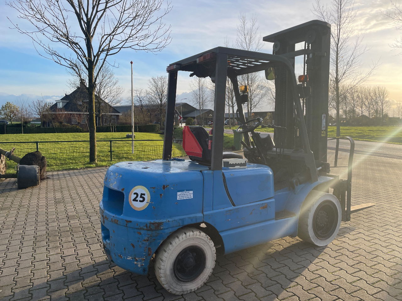 Nissan 3.5 tons diesel heftruck triplo 5.50m Hefhoogte 2000 uur - Kahveltõstuk: pilt 3 Nissan 3.5 tons diesel heftruck triplo 5.50m Hefhoogte 2000 uur - Kahveltõstuk: pilt 3
