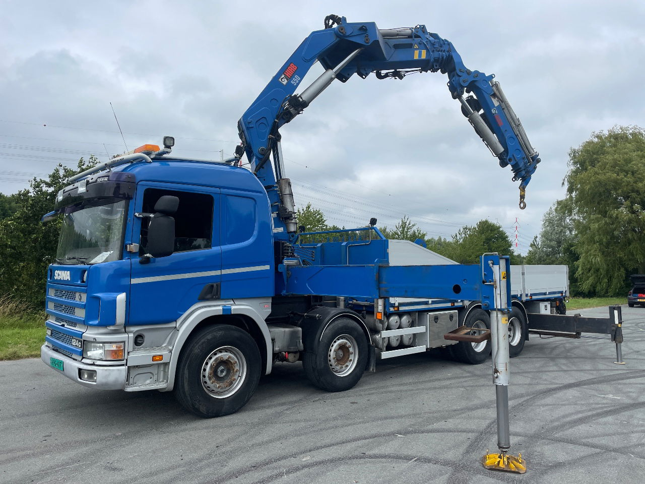 Scania P124-400 124 with hiab 550 crane with jib, excellent condition - Kraanaga veoauto: pilt 1 Scania P124-400 124 with hiab 550 crane with jib, excellent condition - Kraanaga veoauto: pilt 1