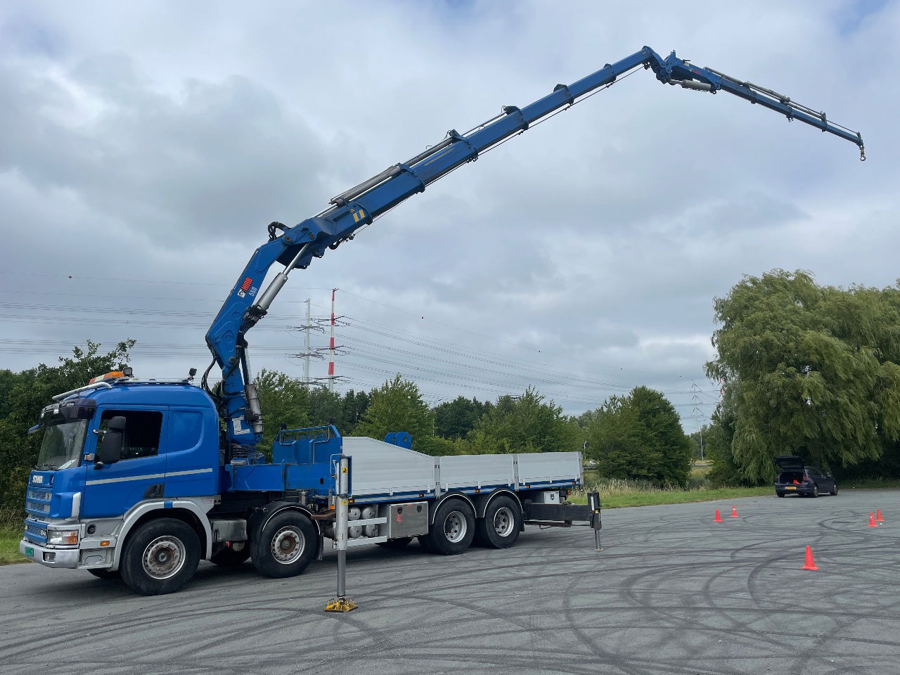 Scania P124-400 124 with hiab 550 crane with jib, excellent condition - Kraanaga veoauto: pilt 2 Scania P124-400 124 with hiab 550 crane with jib, excellent condition - Kraanaga veoauto: pilt 2