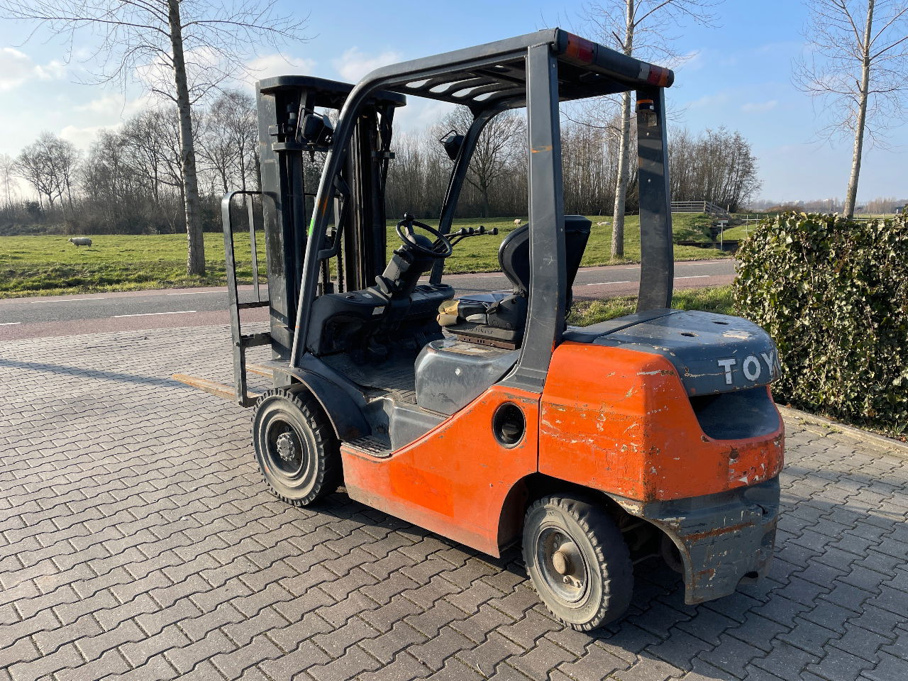 Toyota 02 8FDF25 2.5 ton triplo diesel heftruck - Kahveltõstuk: pilt 3 Toyota 02 8FDF25 2.5 ton triplo diesel heftruck - Kahveltõstuk: pilt 3