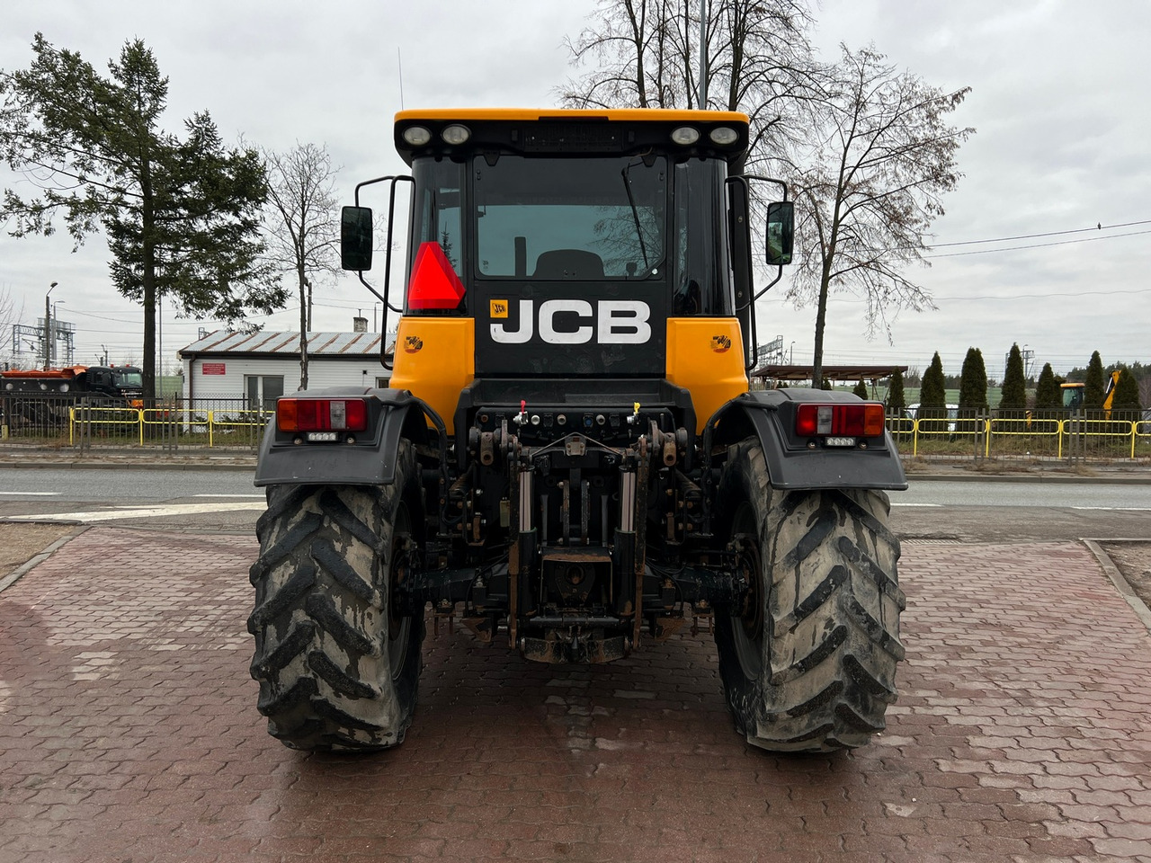 JCB Fastrac 3200 - Traktor: pilt 4 JCB Fastrac 3200 - Traktor: pilt 4