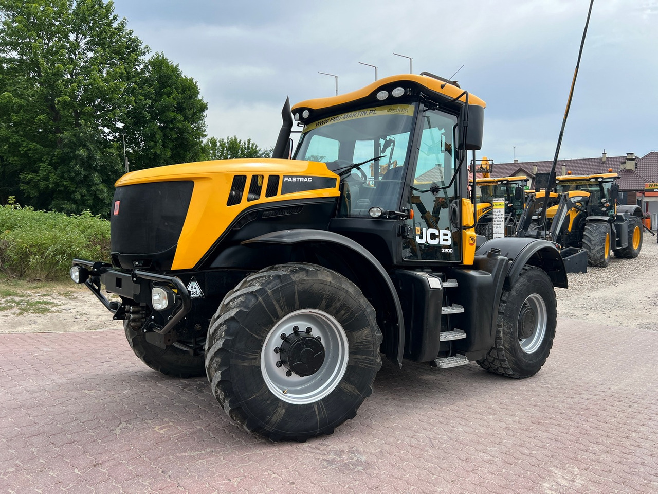 JCB Fastrac 3200 Sisu Xtra - Traktor: pilt 1 JCB Fastrac 3200 Sisu Xtra - Traktor: pilt 1