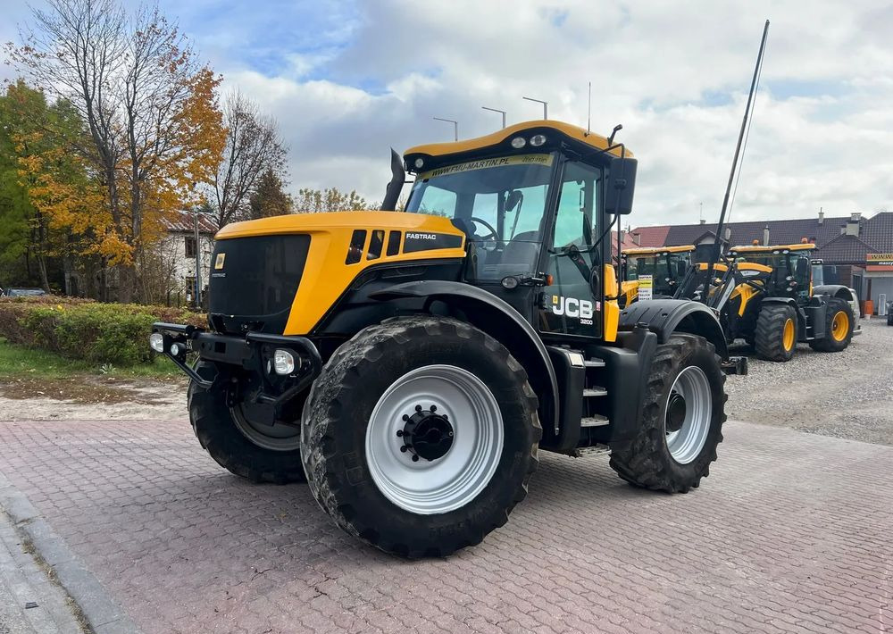 JCB Fastrac 3200 Xtra - Traktor: pilt 1 JCB Fastrac 3200 Xtra - Traktor: pilt 1