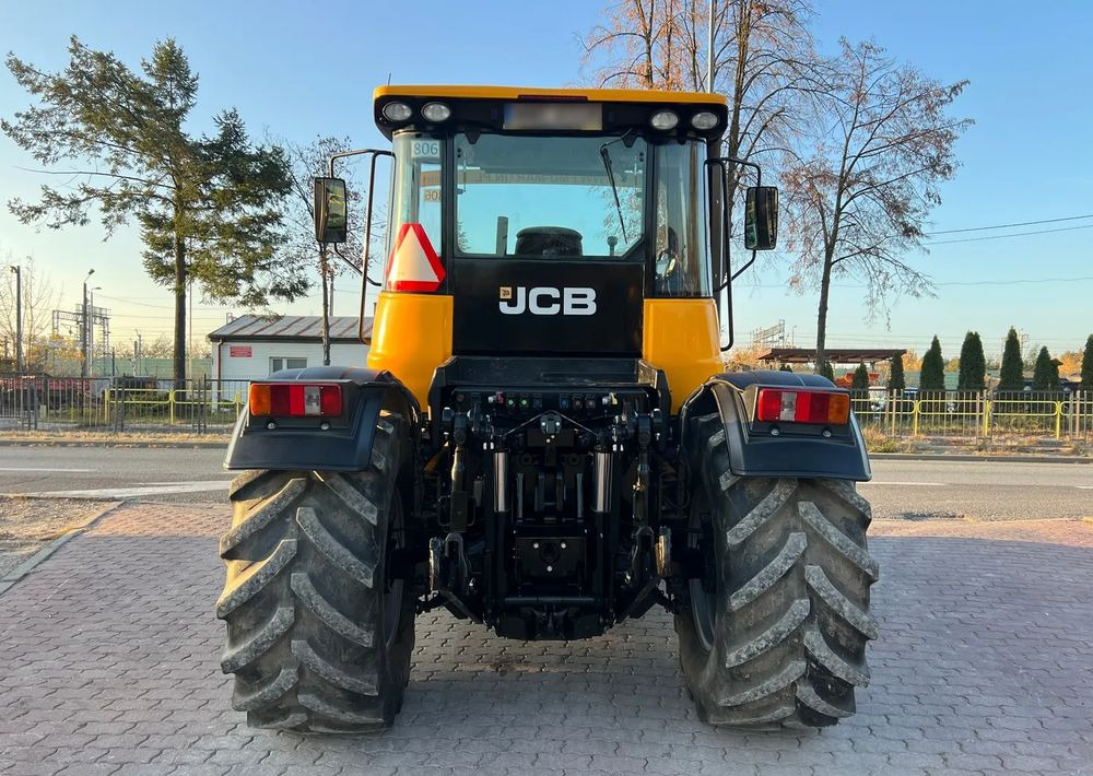 JCB Fastrac 3230 Xtra - Traktor: pilt 4 JCB Fastrac 3230 Xtra - Traktor: pilt 4