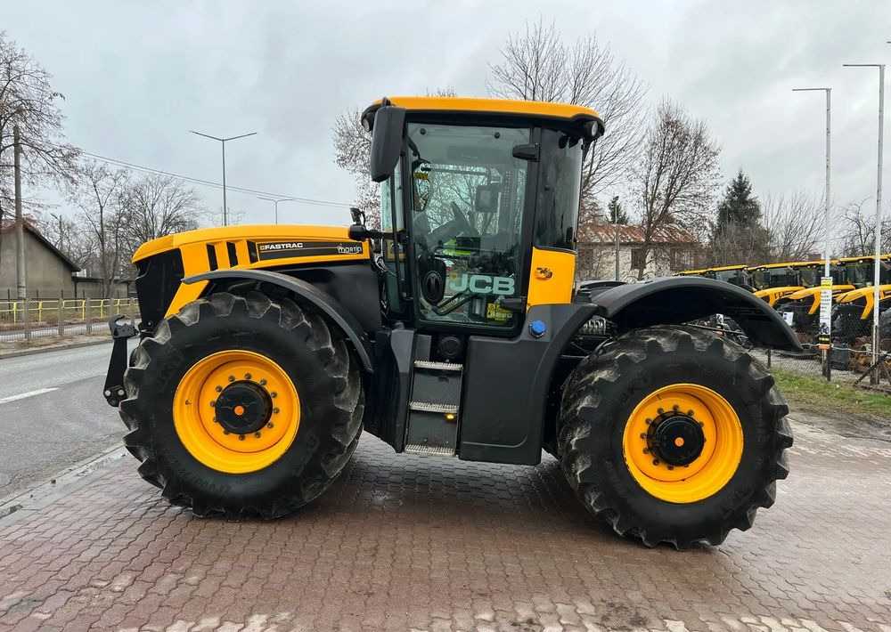 JCB Fastrac 4220 - Traktor: pilt 2 JCB Fastrac 4220 - Traktor: pilt 2