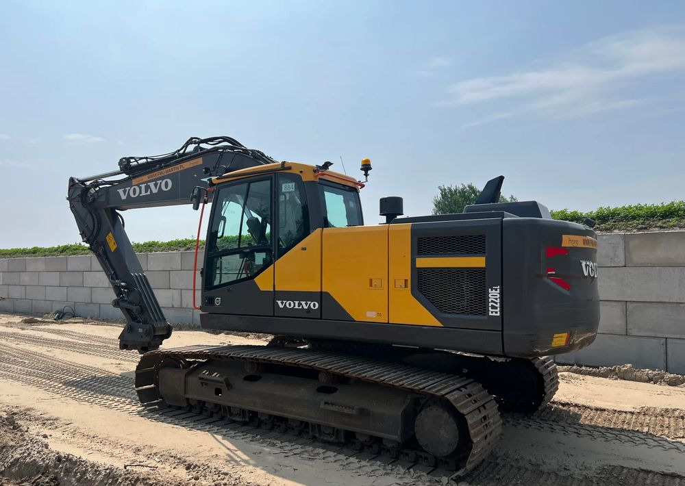 Volvo EC220EL - Lintekskavaator: pilt 3 Volvo EC220EL - Lintekskavaator: pilt 3