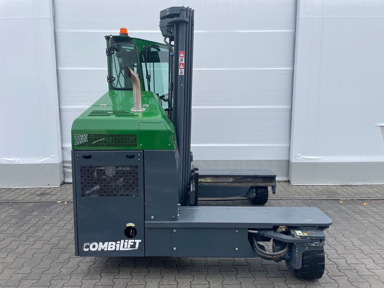 Combilift C4000 - 4-suunaline lükandmastiga tõstuk: pilt 2 Combilift C4000 - 4-suunaline lükandmastiga tõstuk: pilt 2