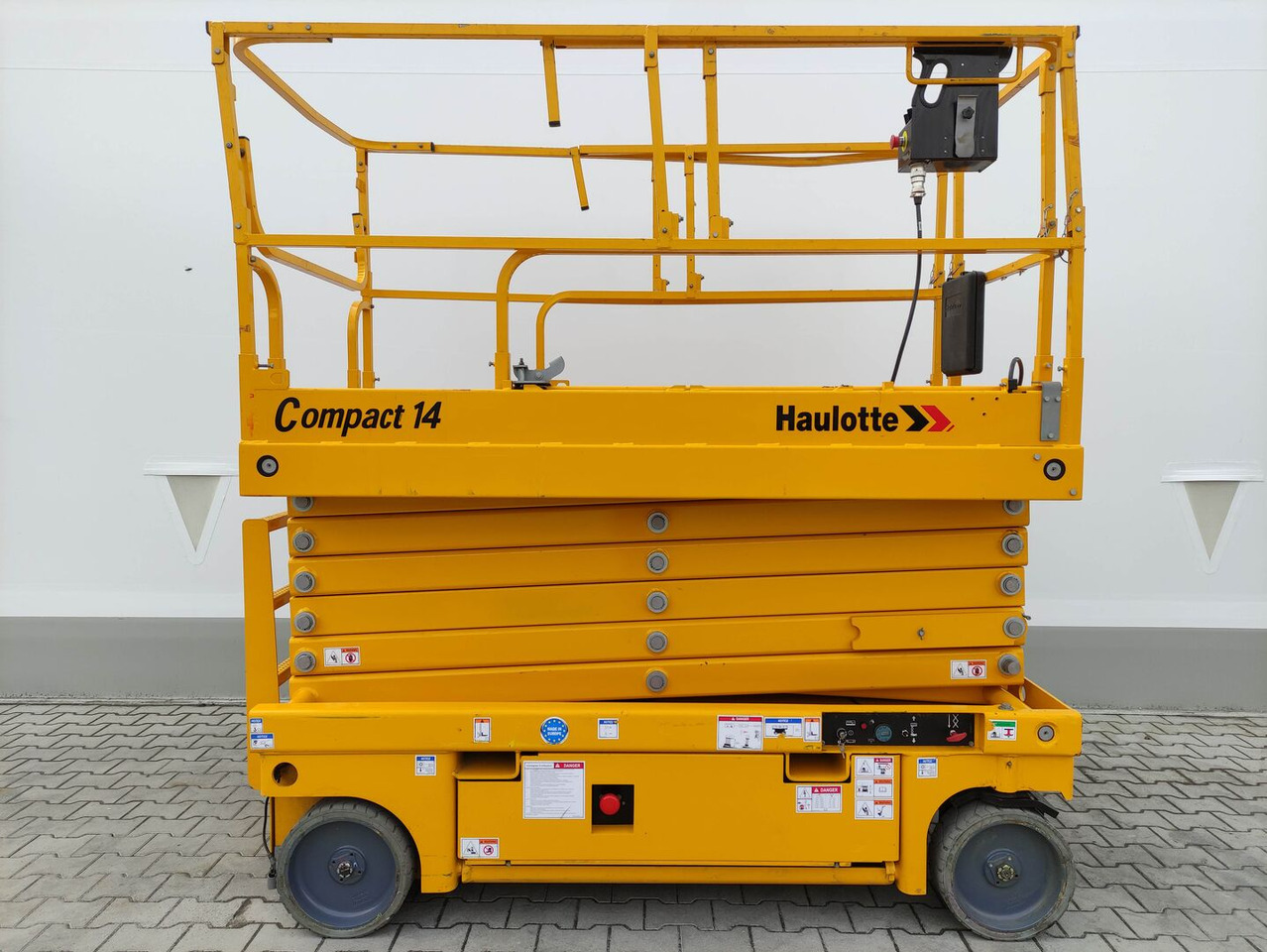 Haulotte Compact14 - Käärlift: pilt 2 Haulotte Compact14 - Käärlift: pilt 2