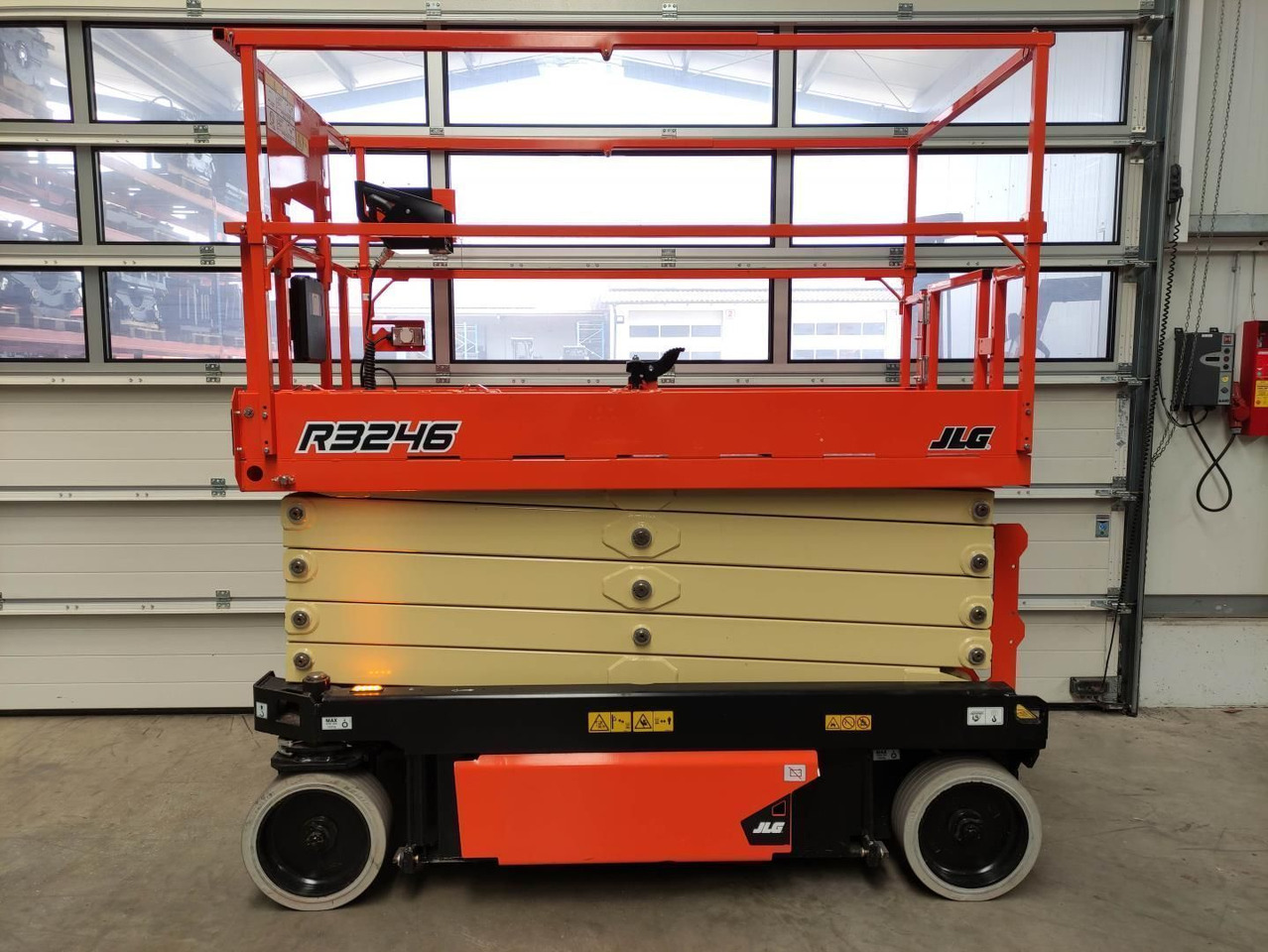 JLG R3246 - Käärlift: pilt 1 JLG R3246 - Käärlift: pilt 1