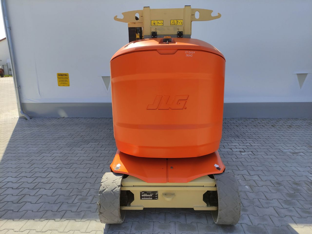 JLG Toucan 12 E (LACK NEU) - Masttõstuk: pilt 4 JLG Toucan 12 E (LACK NEU) - Masttõstuk: pilt 4