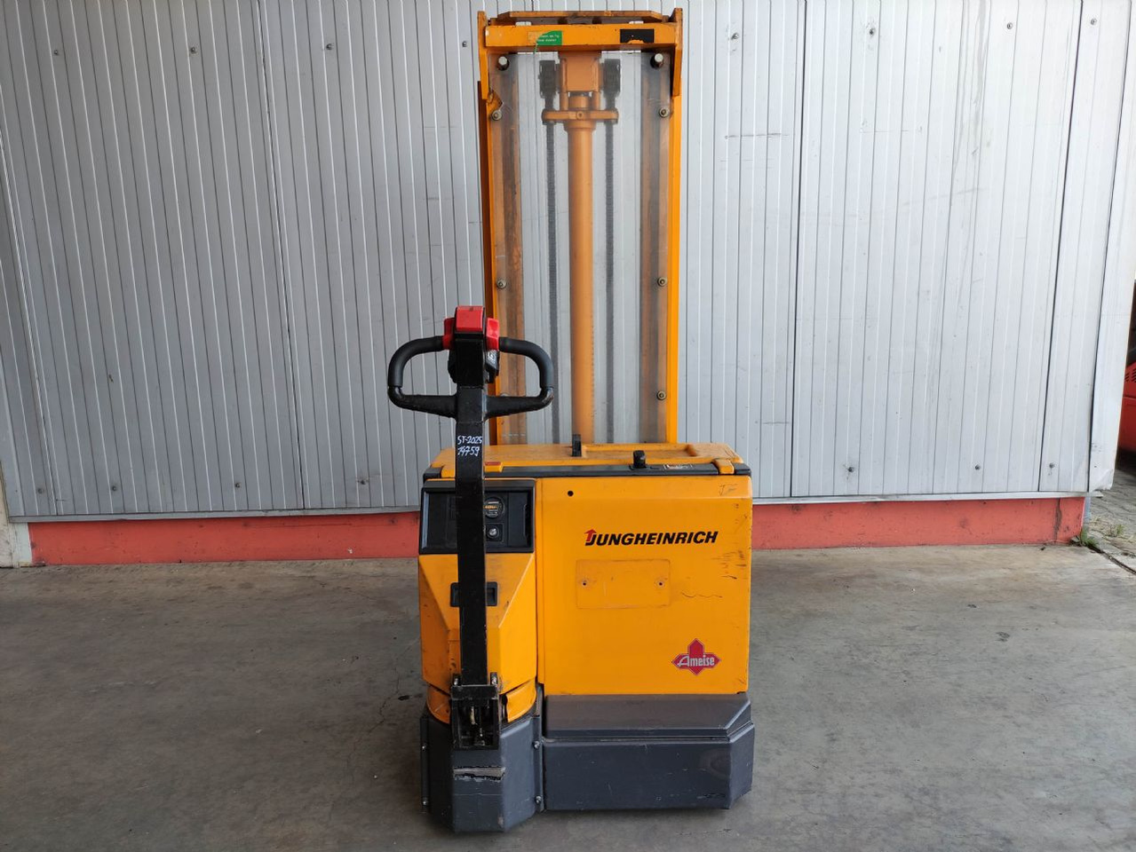 Jungheinrich EJC A12.5 G - Virnastaja: pilt 4 Jungheinrich EJC A12.5 G - Virnastaja: pilt 4