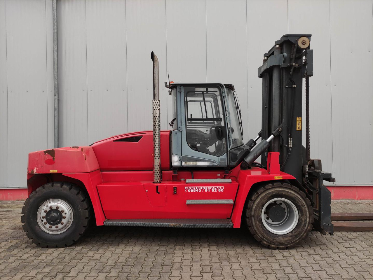 Kalmar DCG160-12 - Konteinerite käitleja: pilt 2 Kalmar DCG160-12 - Konteinerite käitleja: pilt 2