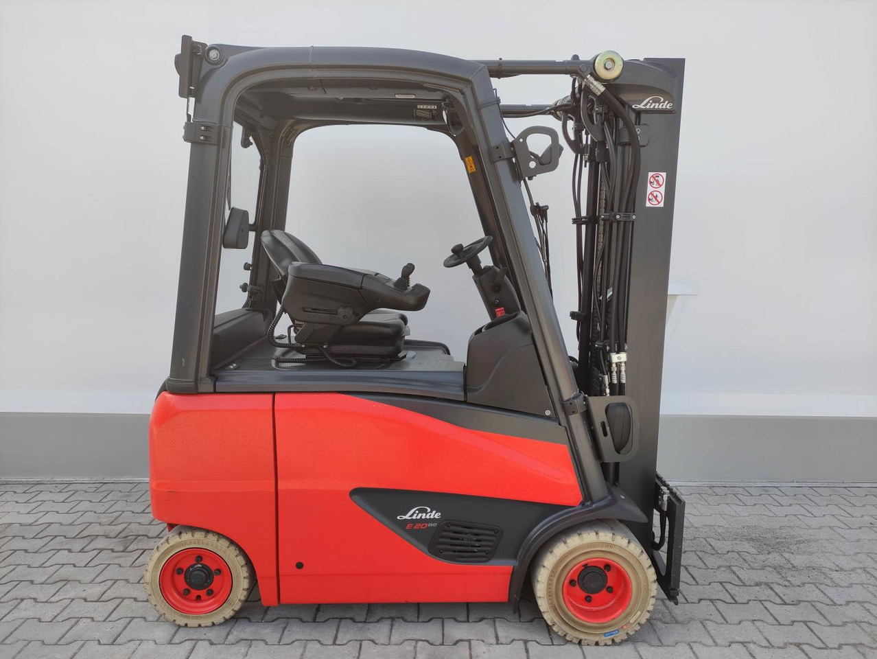 Linde E20PH-02-EVO-386 - Elektritõstuk: pilt 2 Linde E20PH-02-EVO-386 - Elektritõstuk: pilt 2