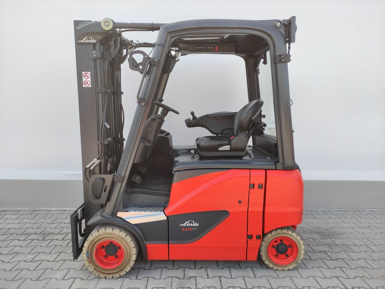 Linde E20PH-02-EVO-386 - Elektritõstuk: pilt 1 Linde E20PH-02-EVO-386 - Elektritõstuk: pilt 1