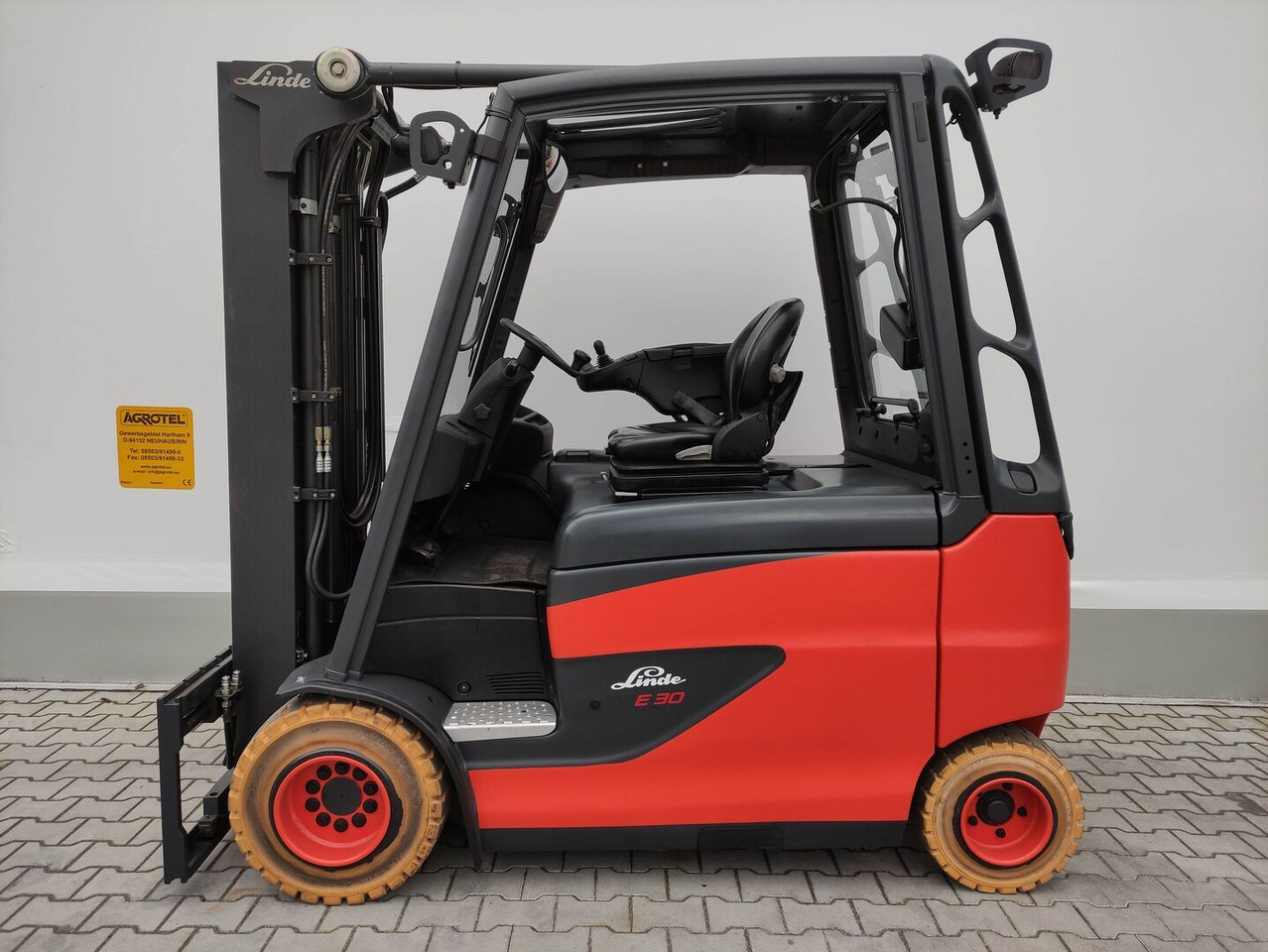 Linde E30HL-01/600-387 (M) - Elektritõstuk: pilt 1 Linde E30HL-01/600-387 (M) - Elektritõstuk: pilt 1