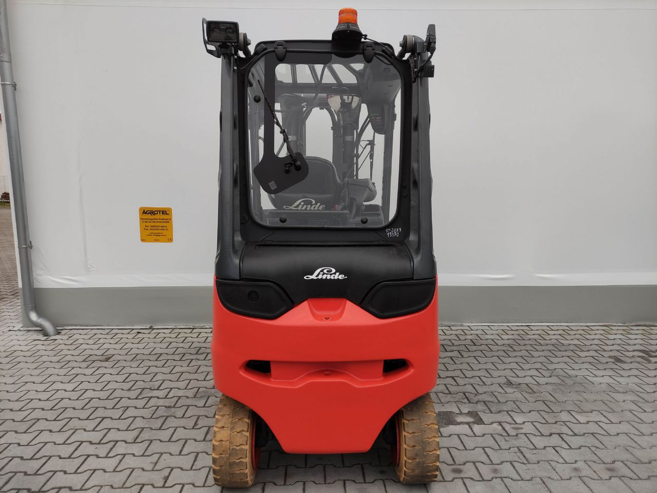 Linde E30HL-01/600-387 (M) - Elektritõstuk: pilt 4 Linde E30HL-01/600-387 (M) - Elektritõstuk: pilt 4
