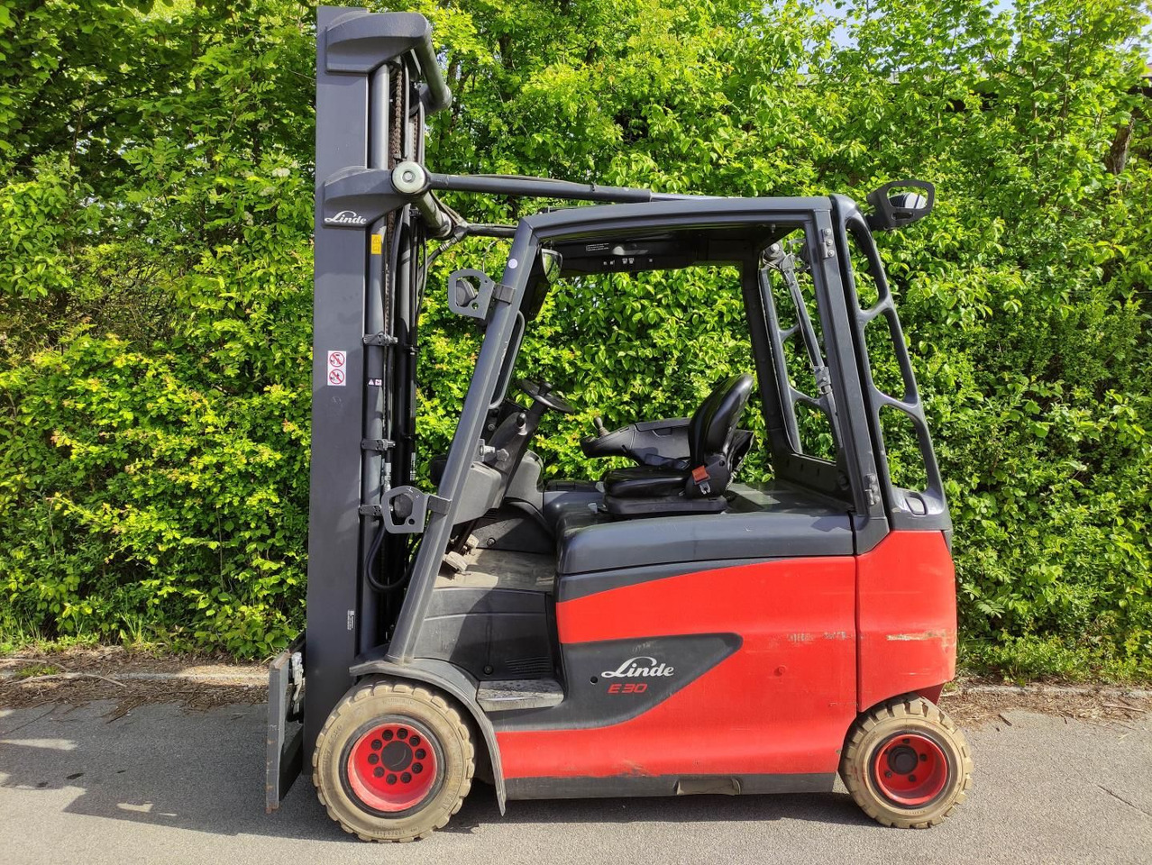 Linde E30HL-01/600-387 - Elektritõstuk: pilt 1 Linde E30HL-01/600-387 - Elektritõstuk: pilt 1