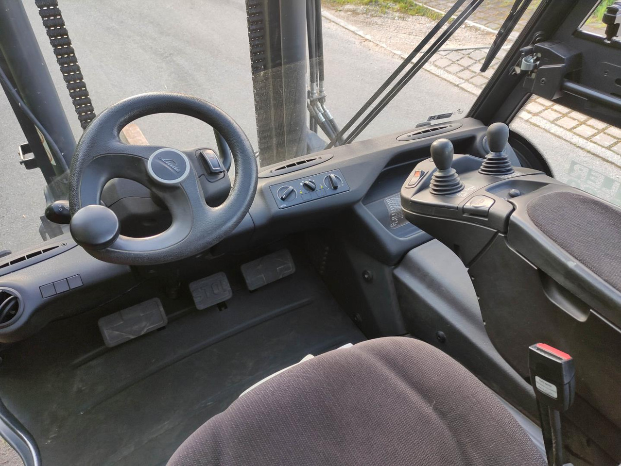 Linde E60-01-1279 - Elektritõstuk: pilt 5 Linde E60-01-1279 - Elektritõstuk: pilt 5