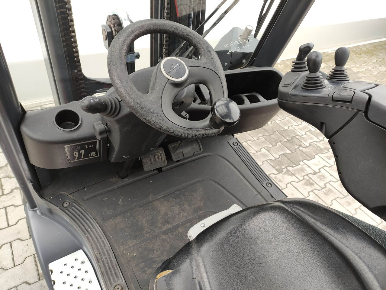 Linde H16D-01-391 EVO - Diiseltõstuk: pilt 5 Linde H16D-01-391 EVO - Diiseltõstuk: pilt 5