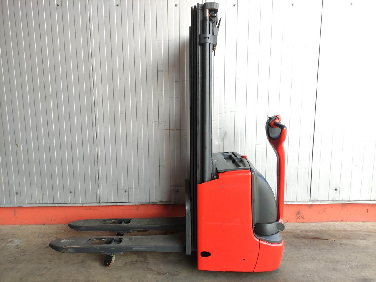 Linde L12i-1172 - Virnastaja: pilt 1 Linde L12i-1172 - Virnastaja: pilt 1